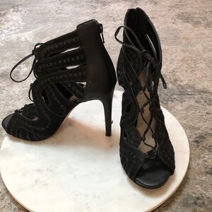Women’s Black Tie Up Heels - Size 7